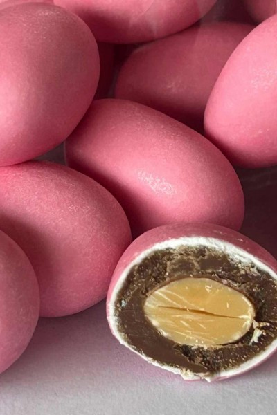 PEMBE RENKLİ BADEM DRAJE